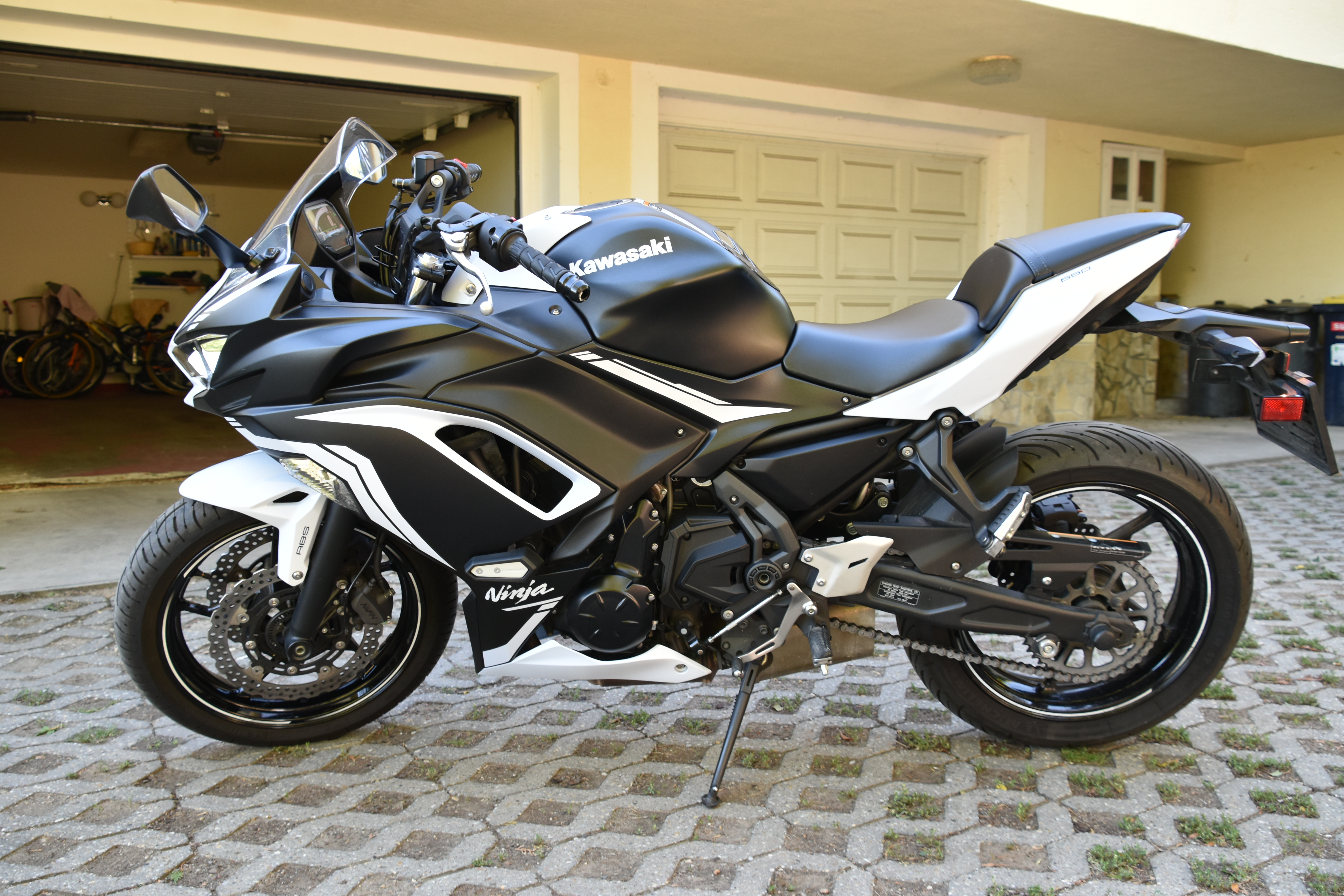 KAWASAKI NINJA 650, 7. k�p