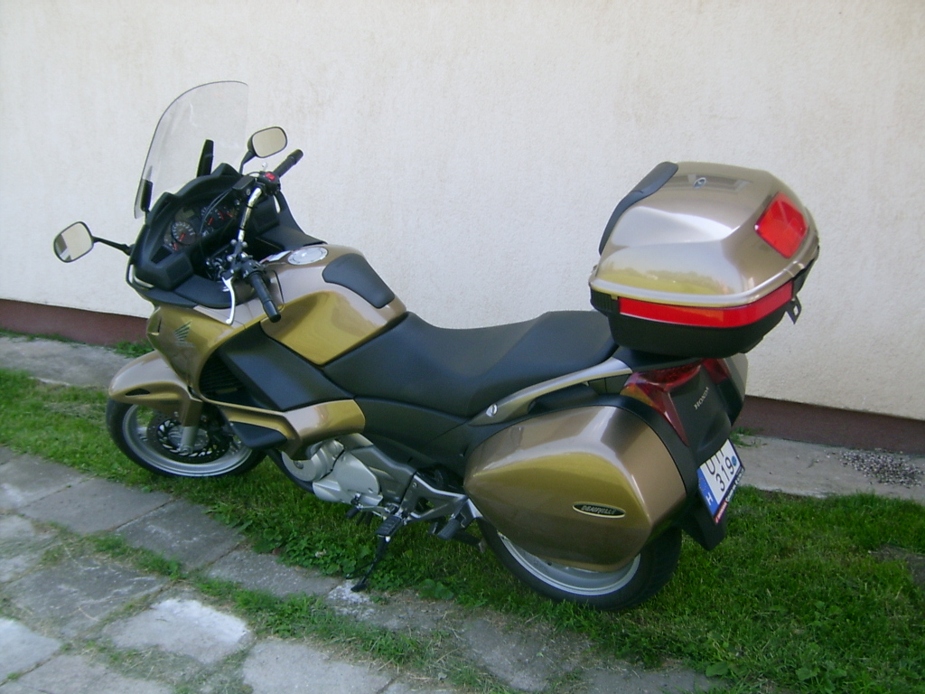 HONDA NT 700 V DEAUVILLE, 1. k�p